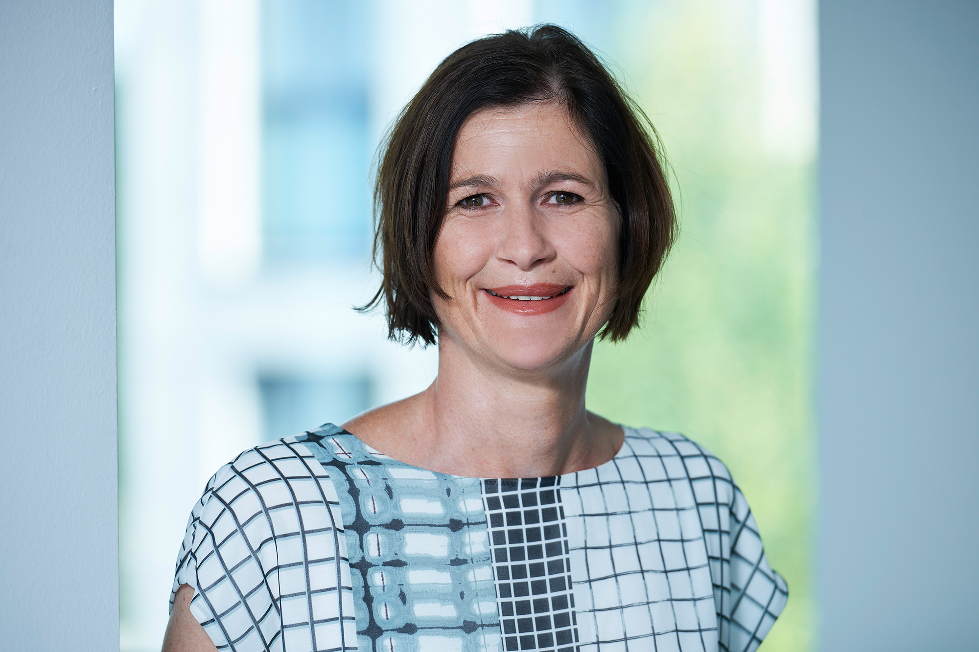 mitarbeiterin kerstin gerencer von der hypo immobilien und leasing