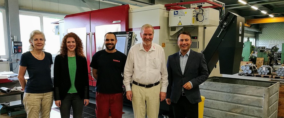 hypo produktspezialist markus isler mit leasing kunden