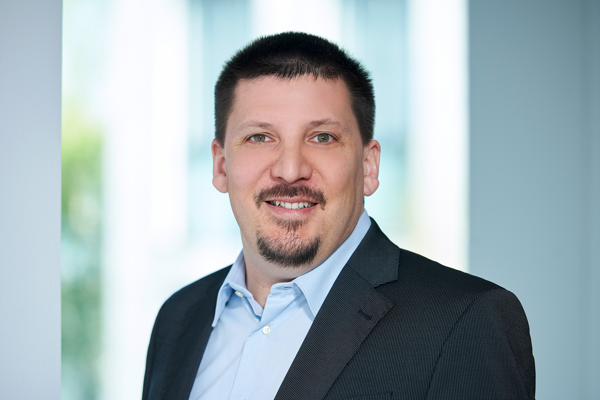 mitarbeiter volker stefani von der hypo immobilien und leasing