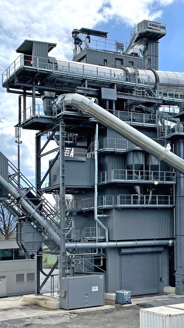 Ein leasing finanziertes Asphaltmischwerk