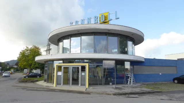 Büroabteil im Gewerbegebiet in Höchst