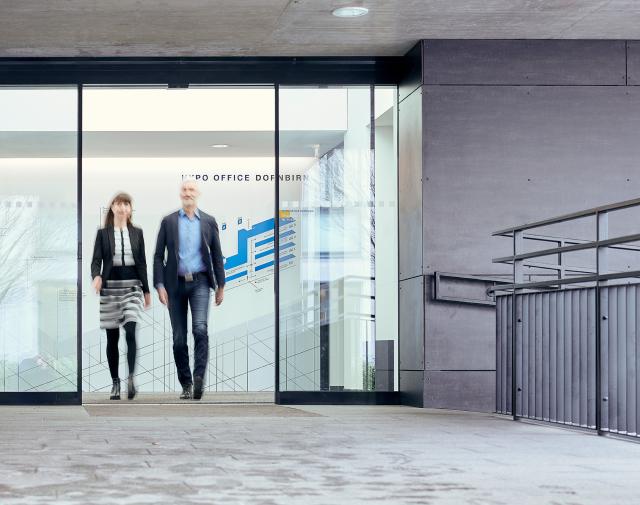 eingang der hypo immobilien und leasing gmbh