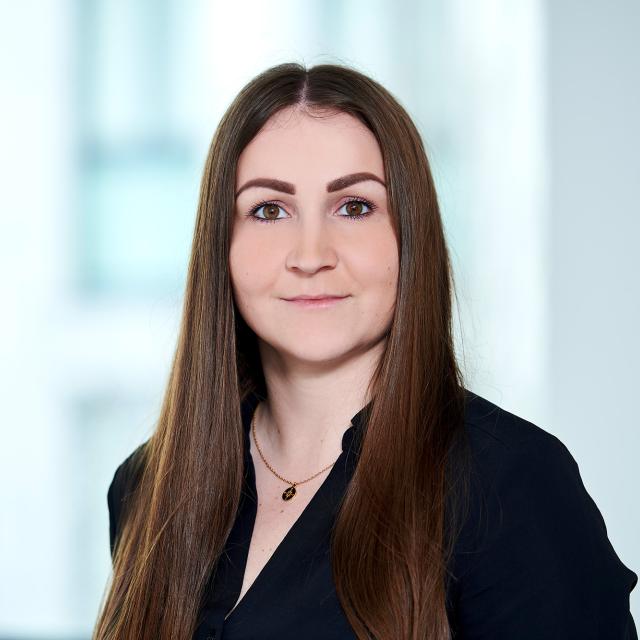mitarbeiterin natalie mitov von der hypo immobilien und leasing
