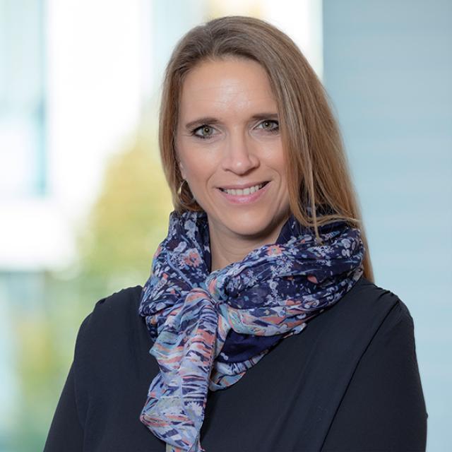 mitarbeiterin barbara turecek von der hypo immobilien und leasing